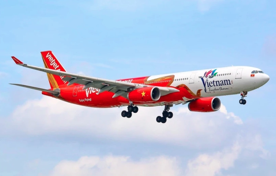 Vietjet honoured with international awards by AirlineRatings.com